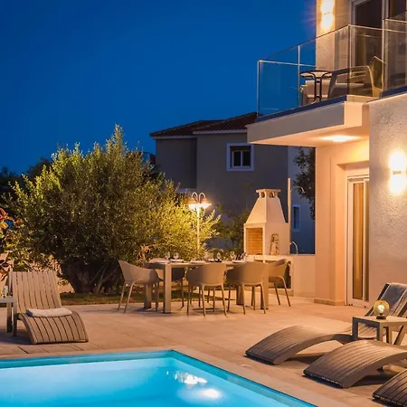 Montagna & Mare Villa *